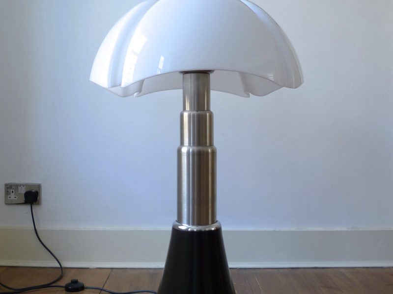 Rare Early Gae Aulenti "Pipistrello" Lamp for Martinelli Luce, Italy 1965