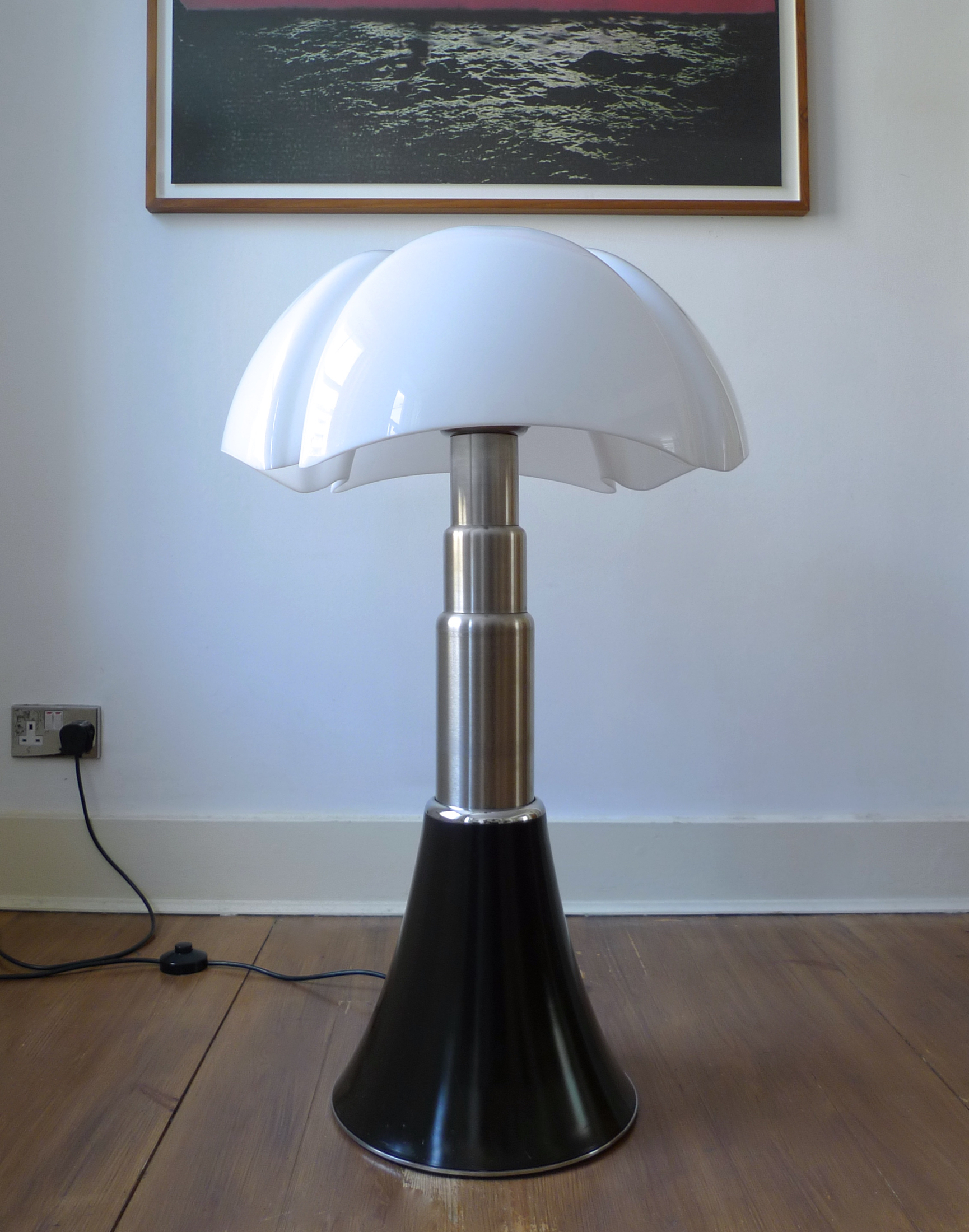 Rare Early Gae Aulenti "Pipistrello" Lamp for Martinelli Luce, Italy 1965